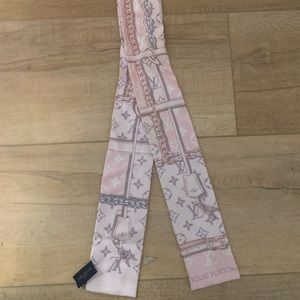 Pink Louis Vuitton scarf